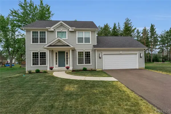 8 Greenspring Court, Buffalo, NY 14224