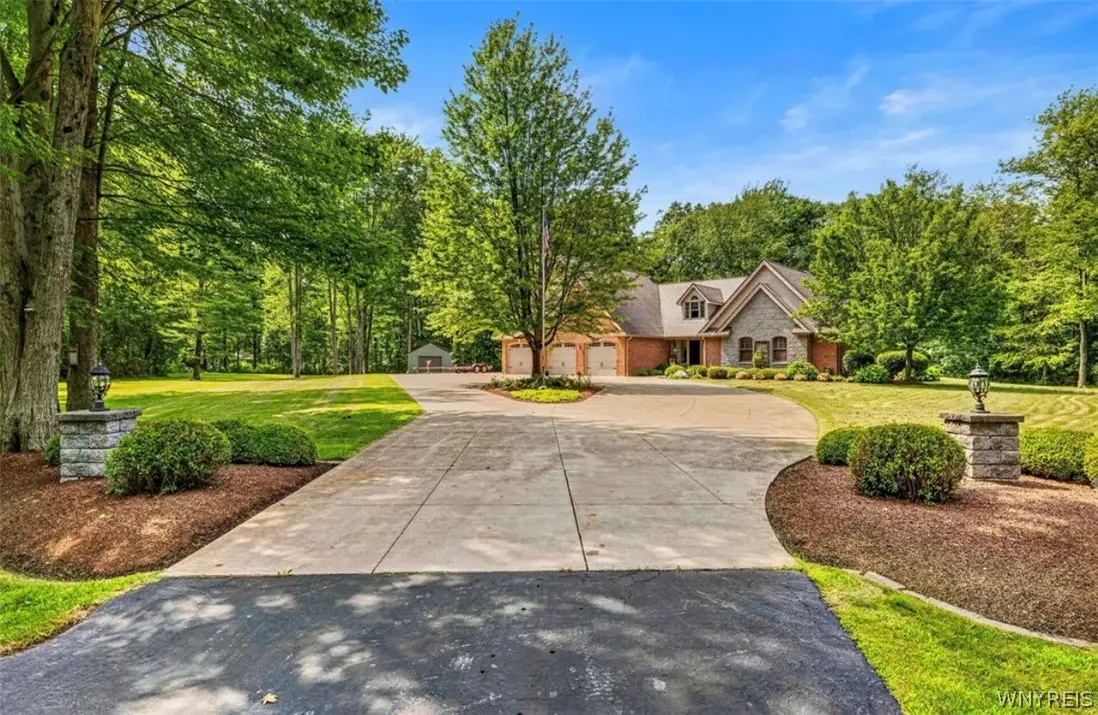 883 Lake Road, Youngstown, NY 14174 - #1