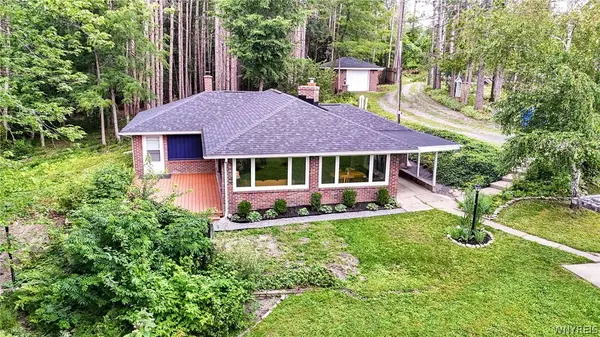 6074 Hunters Creek Road, South Wales, NY 14139