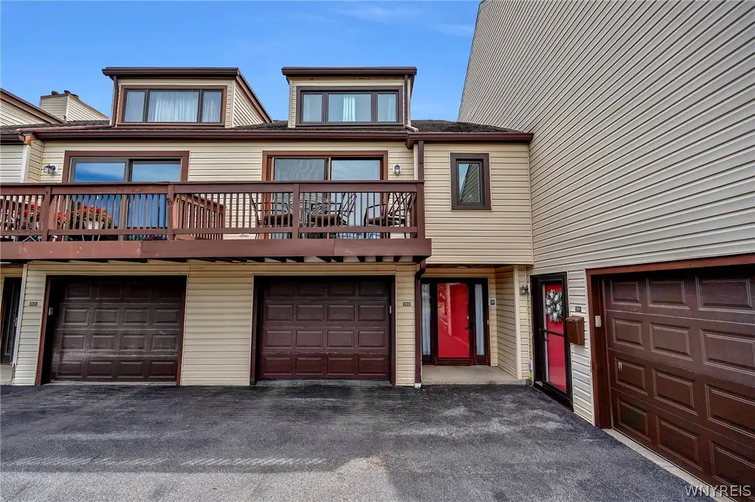 202 Old Meadow Drive #20B, East Amherst, NY 14051 - #1