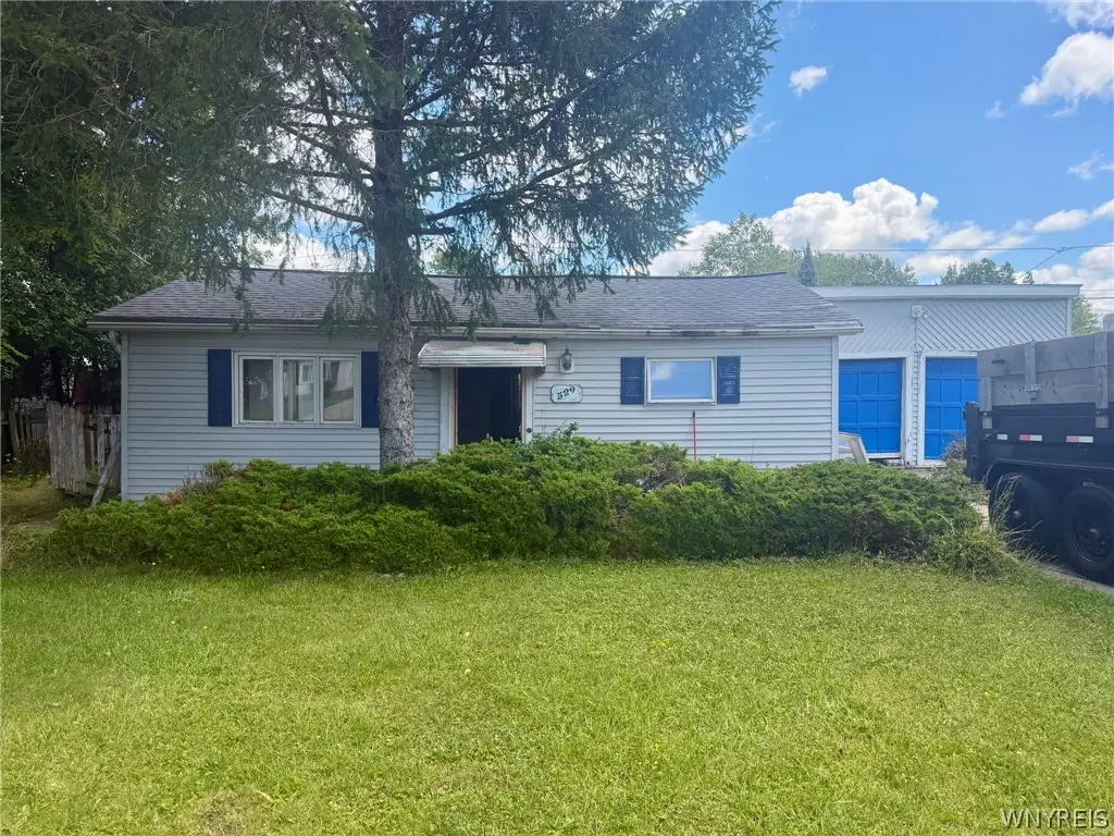 529 University Avenue, Buffalo, NY 14223 - #1