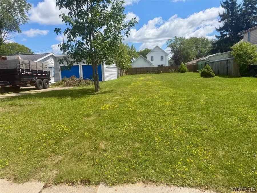 529 University Avenue, Buffalo, NY 14223 - #3