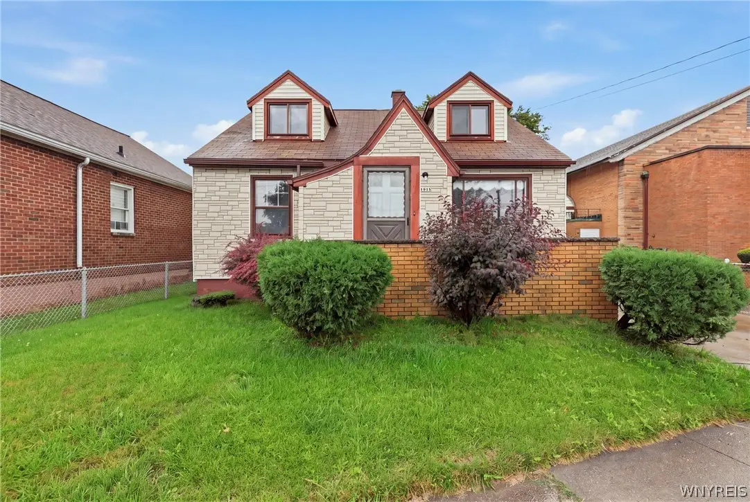 1915 Hyde Park Boulevard, Niagara Falls, NY 14305 - #1