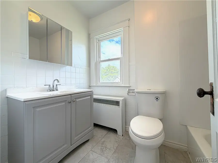 2486 Pierce Avenue, Niagara Falls, NY 14301 - #3