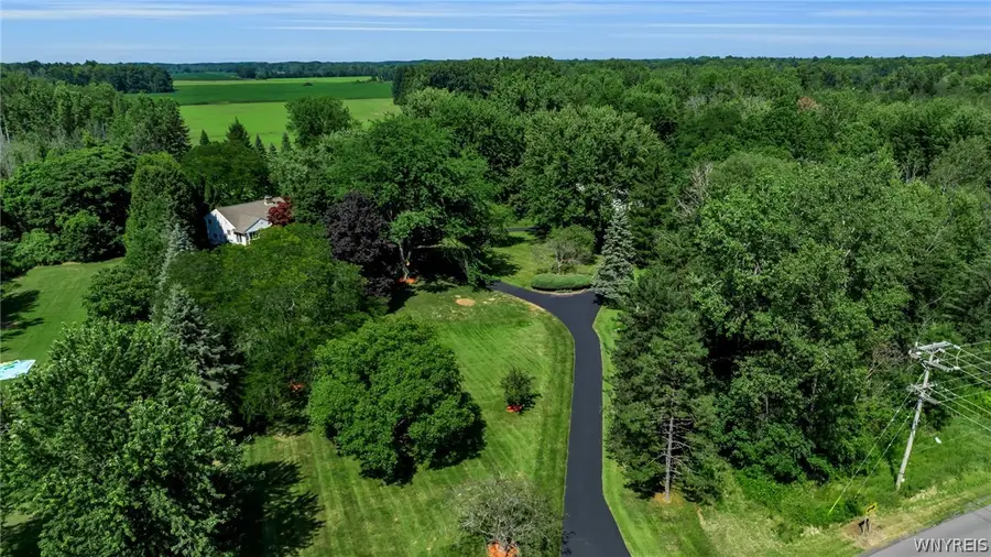 2717 New Road, Ransomville, NY 14131 - #3