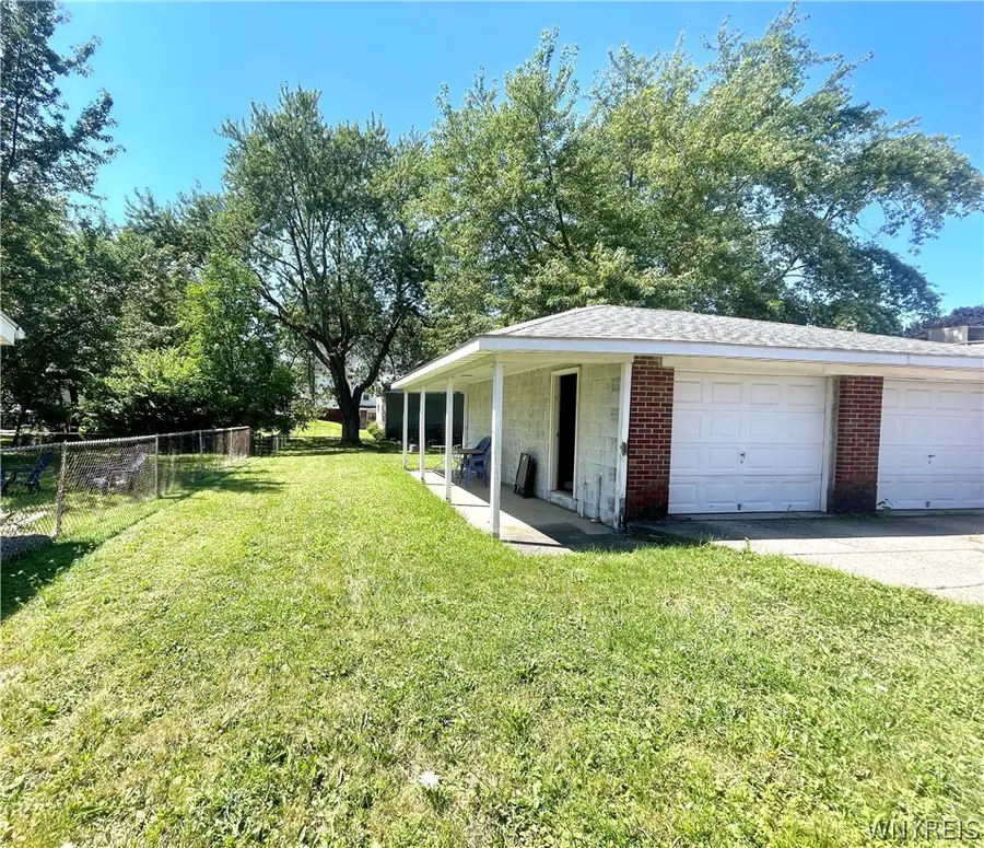 11 Covington Drive, Buffalo, NY 14220 - #3