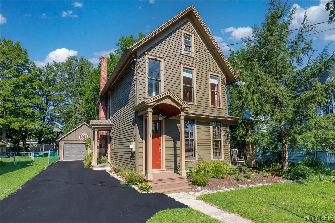 25 Park Place, East Aurora, NY 14052 - #1