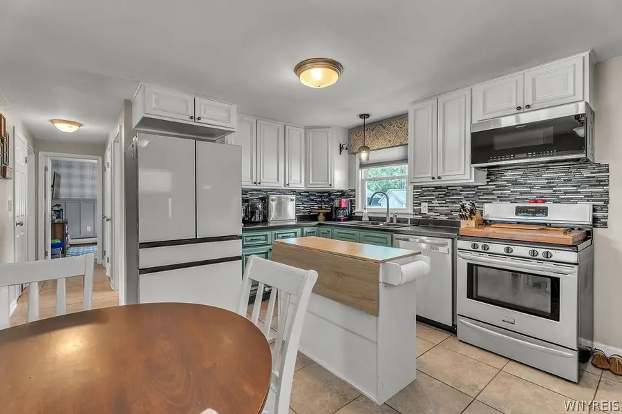 60 Park Avenue, Depew, NY 14043 - #3
