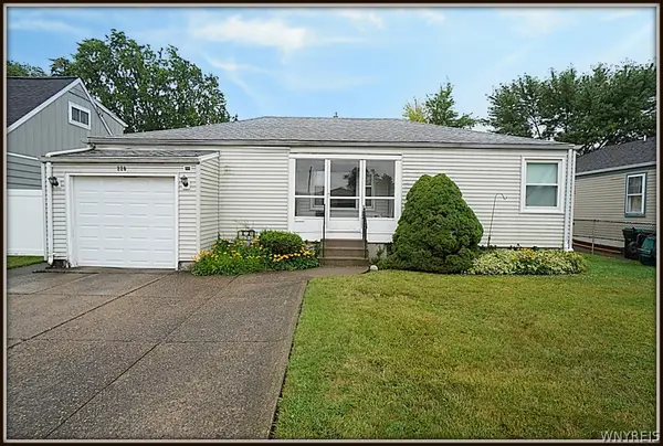 220 Homewood Avenue, Buffalo, NY 14217