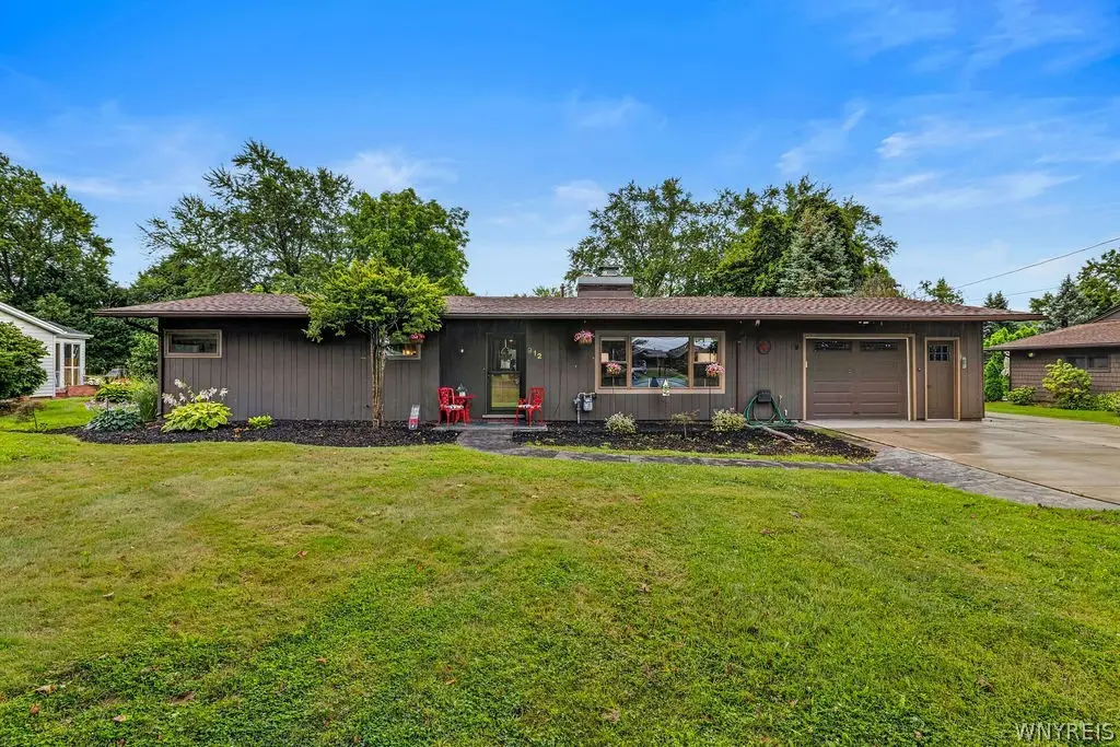 912 Escarpment Drive, Lewiston, NY 14092 - #1