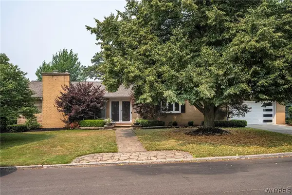 10 Randwood Lane, Buffalo, NY 14216