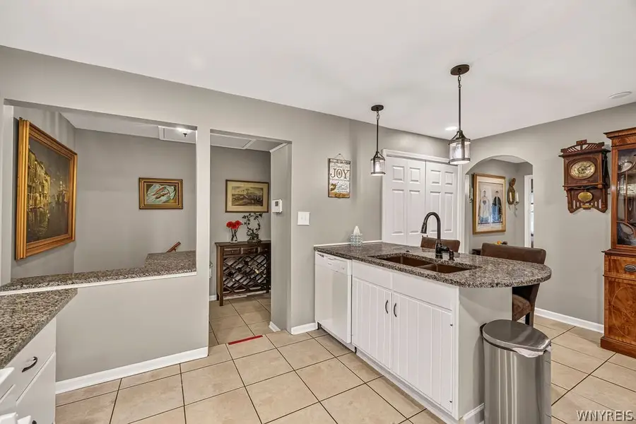 4071 Calkins Road, Youngstown, NY 14174 - #3