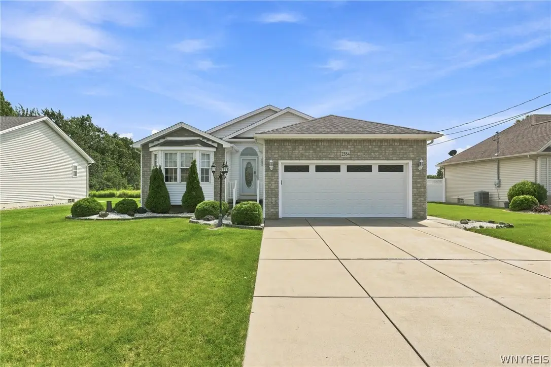 2584 Ferchen Street, Niagara Falls, NY 14304 - #1