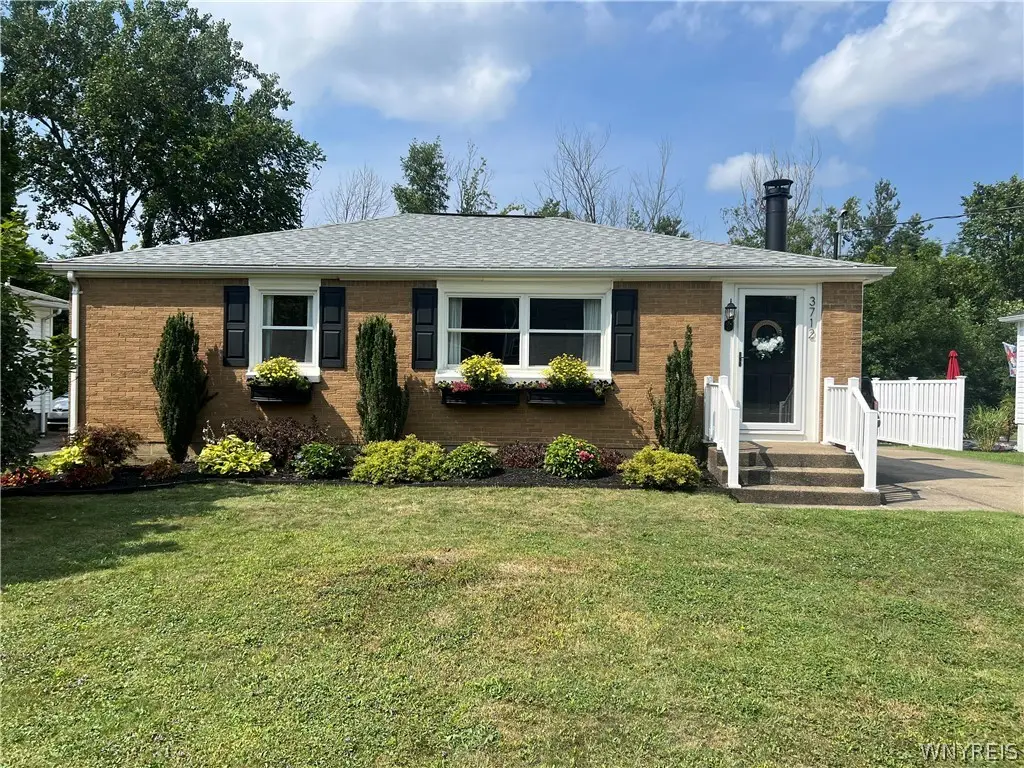 3712 Yale Ave Avenue, Hamburg, NY 14075 - #1