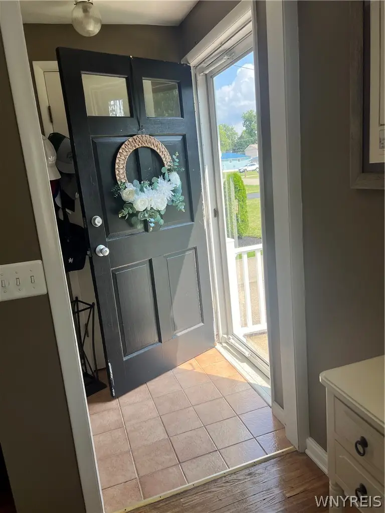 3712 Yale Ave Avenue, Hamburg, NY 14075 - #2
