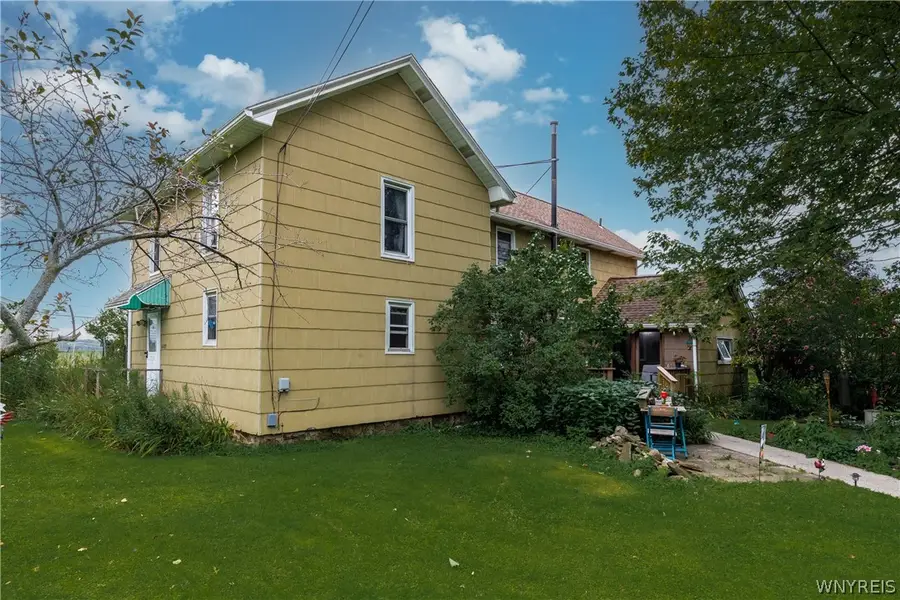 6489 Errick Road, North Tonawanda, NY 14120 - #2