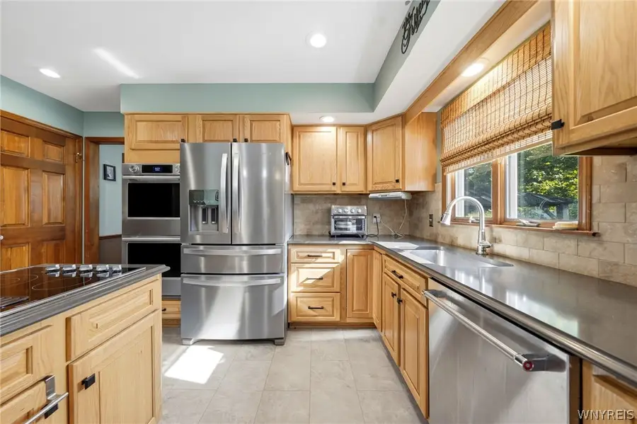 22 Waxwing Lane, East Amherst, NY 14051 - #3
