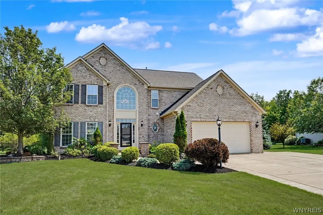 52 Graystone Lane, Orchard Park, NY 14127 - #1