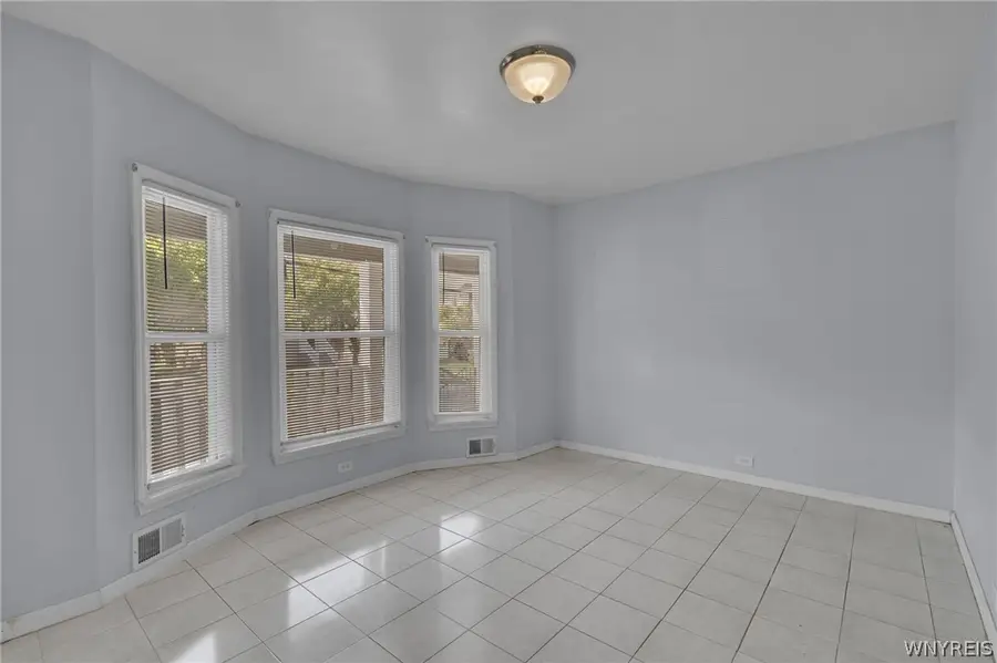 392 Marilla Street, Buffalo, NY 14220 - #3