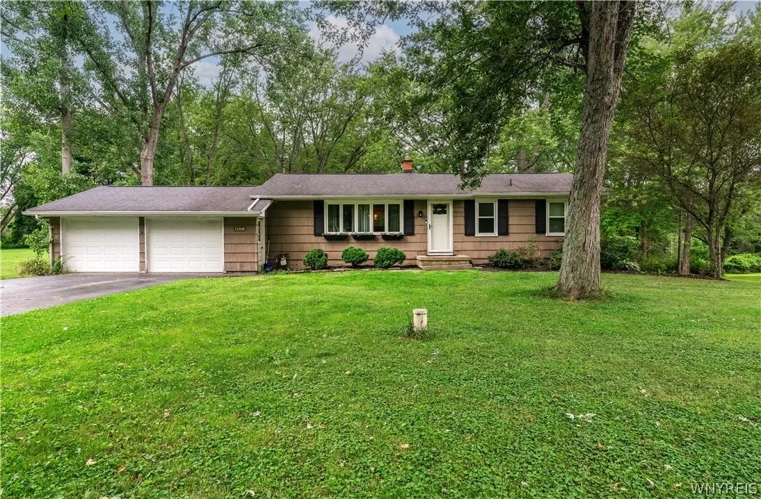 4402 Two Rod Road, East Aurora, NY 14052 - #1