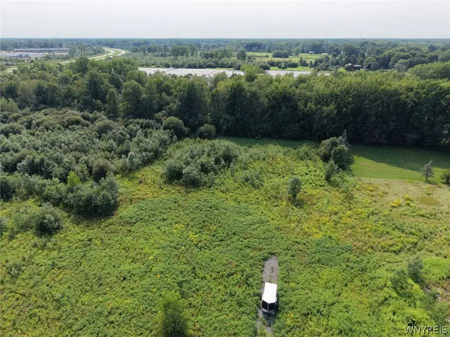 709 Schoelles Road, Buffalo, NY 14228 - #2