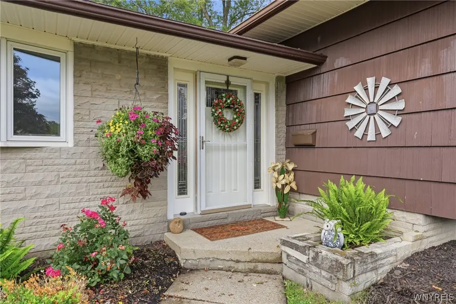 438 Brookwood Drive, Hamburg, NY 14075 - #2