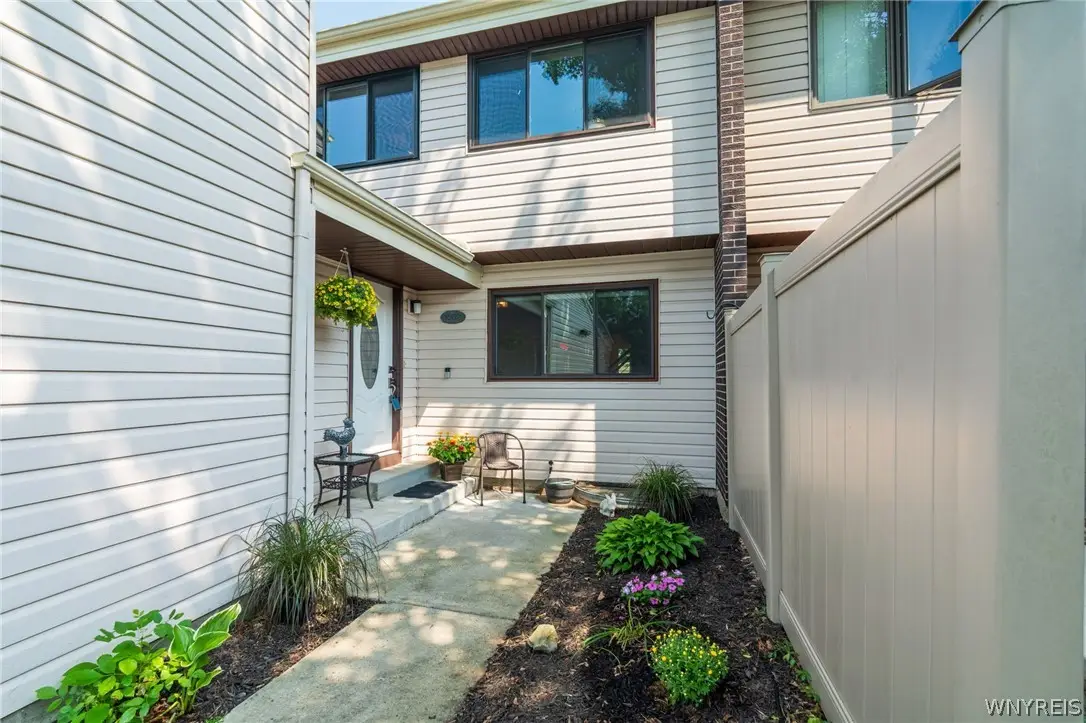 1502 Forest Edge Drive, East Amherst, NY 14051 - #1