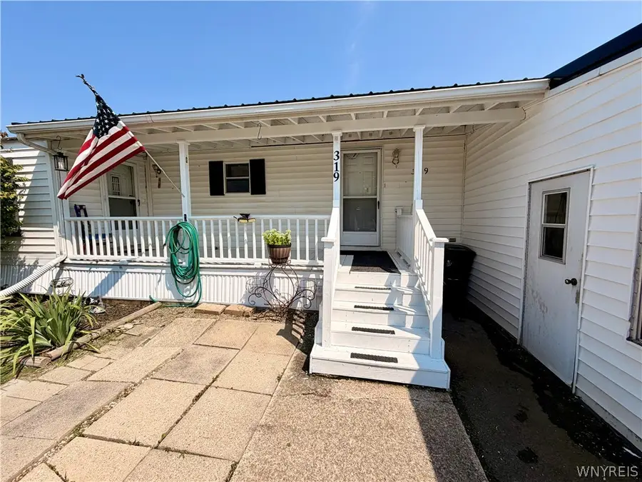 6035 S Transit #319 Village Pkwy Rd, Lockport, NY 14094 - #3