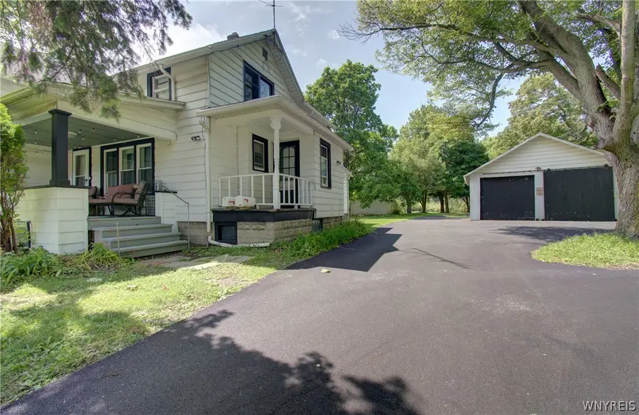 1086 Niagara Falls Boulevard, North Tonawanda, NY 14120 - #2