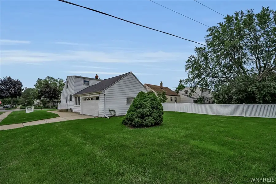 654 Parkhurst Boulevard, Buffalo, NY 14223 - #3