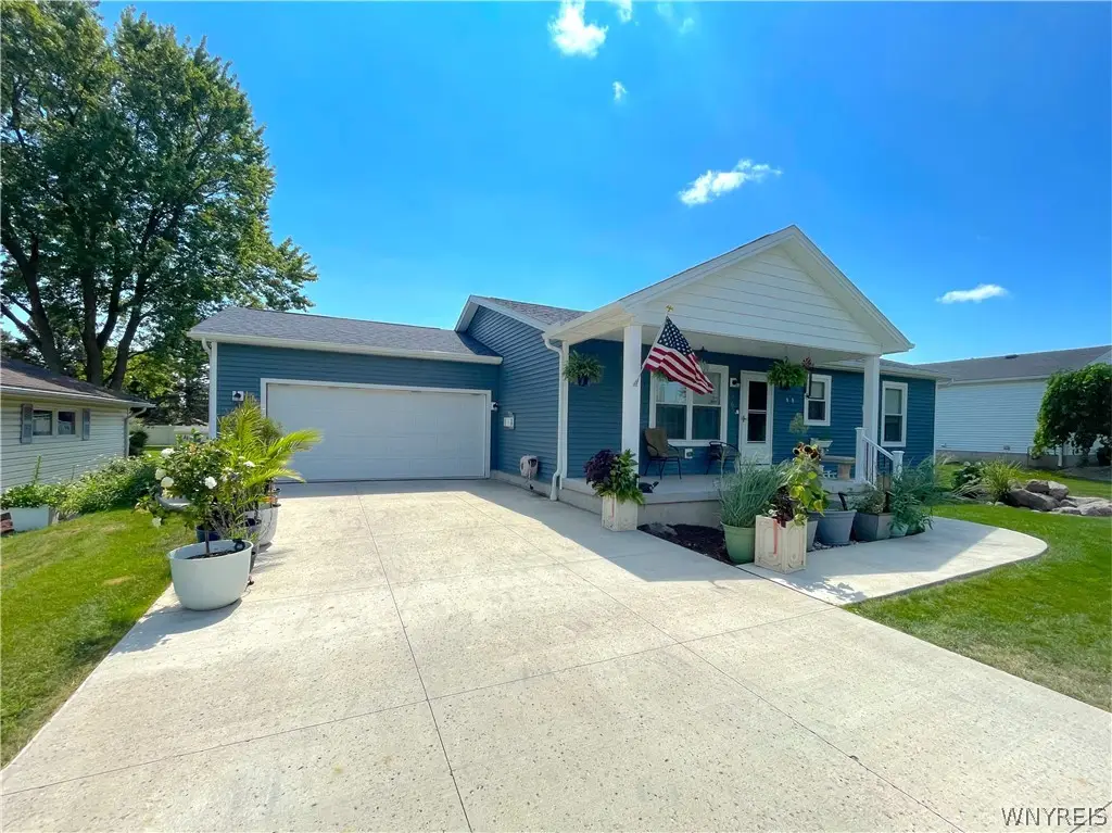 8295 E Britton Drive, Niagara Falls, NY 14304 - #1