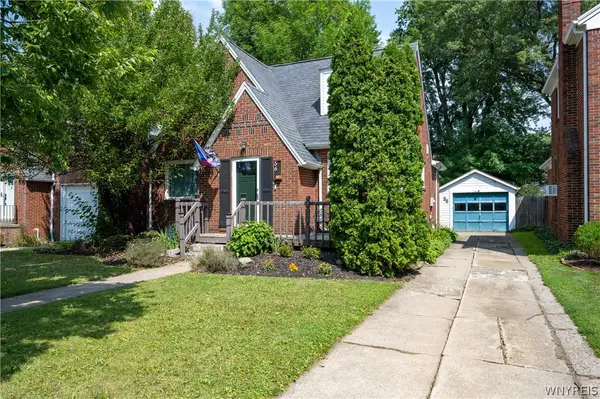 56 University Court, Buffalo, NY 14226