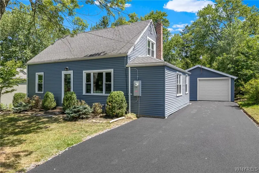 5469 S Freeman Road, Orchard Park, NY 14127 - #3