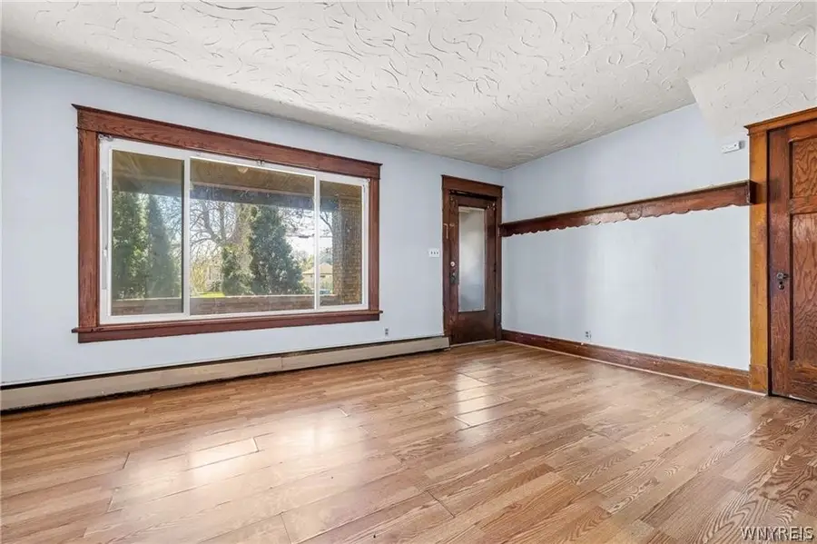 2240 La Salle Avenue, Niagara Falls, NY 14301 - #3