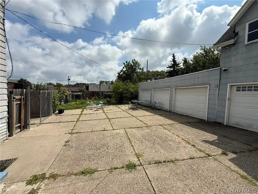 1083 E Lovejoy Street, Buffalo, NY 14206 - #3
