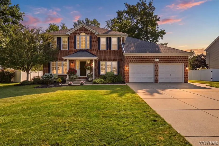 6954 Lockwood Lane, Lockport, NY 14094 - #2