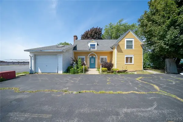 4904 Lake Shore Road, Hamburg, NY 14075