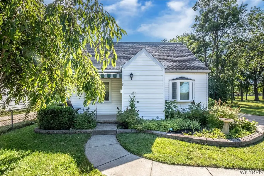 409 Ivyhurst Rd N, Amherst, NY 14226 - #2