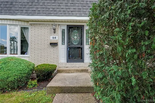 54 Harrogate, Buffalo, NY 14221