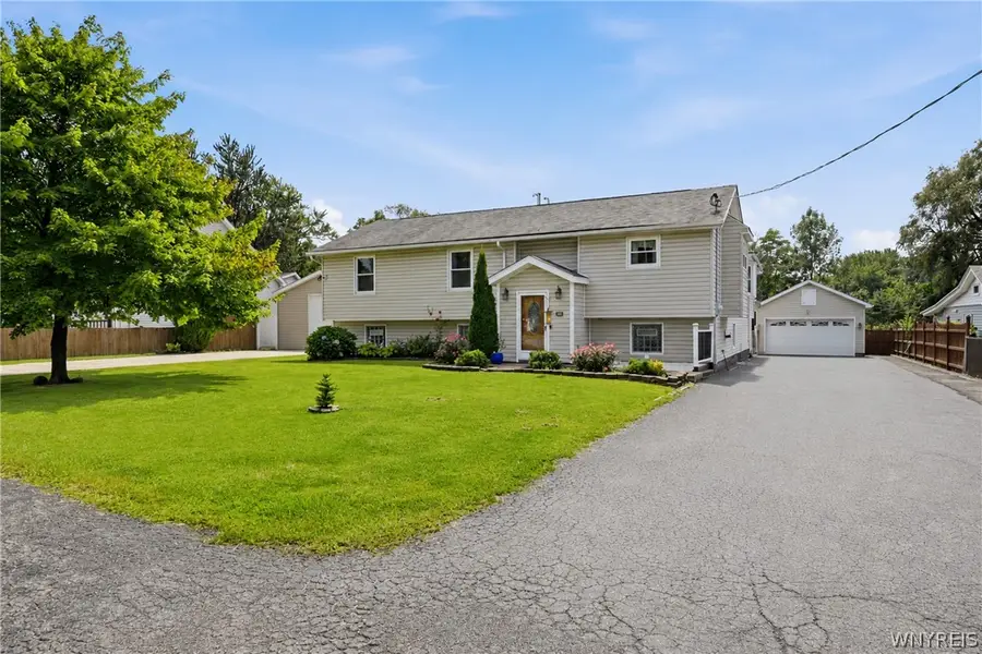 6525 Woodside Place, Niagara Falls, NY 14304 - #2