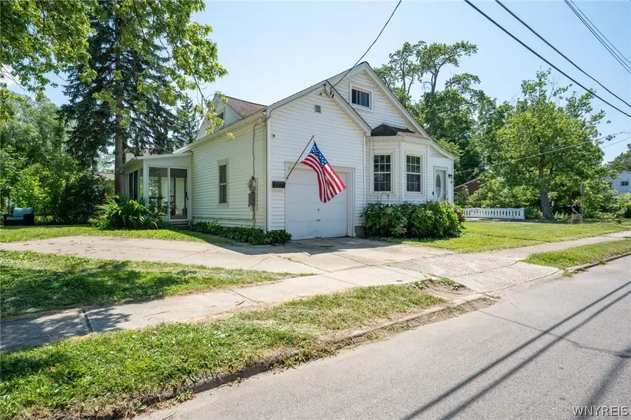 4 Kent Avenue, Buffalo, NY 14219 - #2