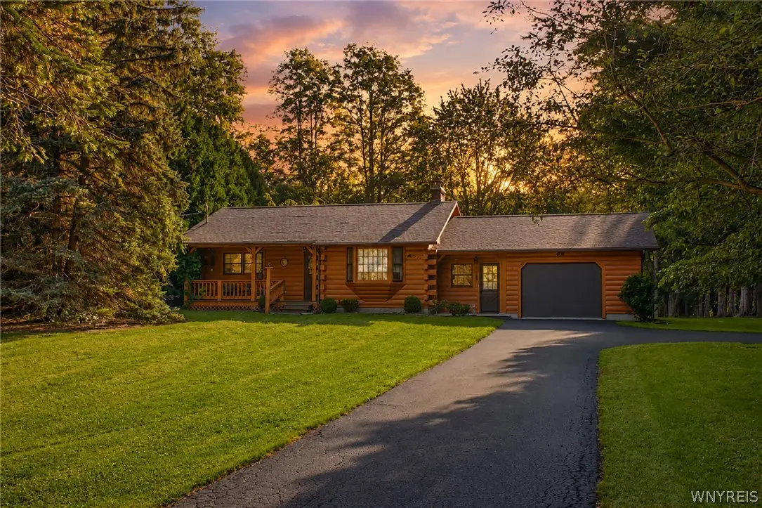 8795 Hopkins Road, Batavia, NY 14020 - #1