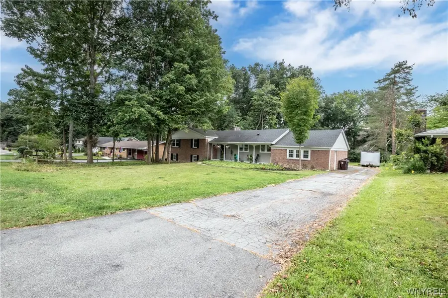 20 Nieman Drive, Orchard Park, NY 14127 - #3