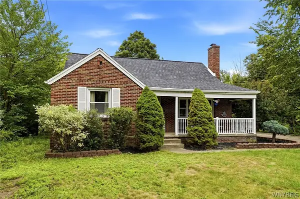 5955 Dover Road, Lake View, NY 14085