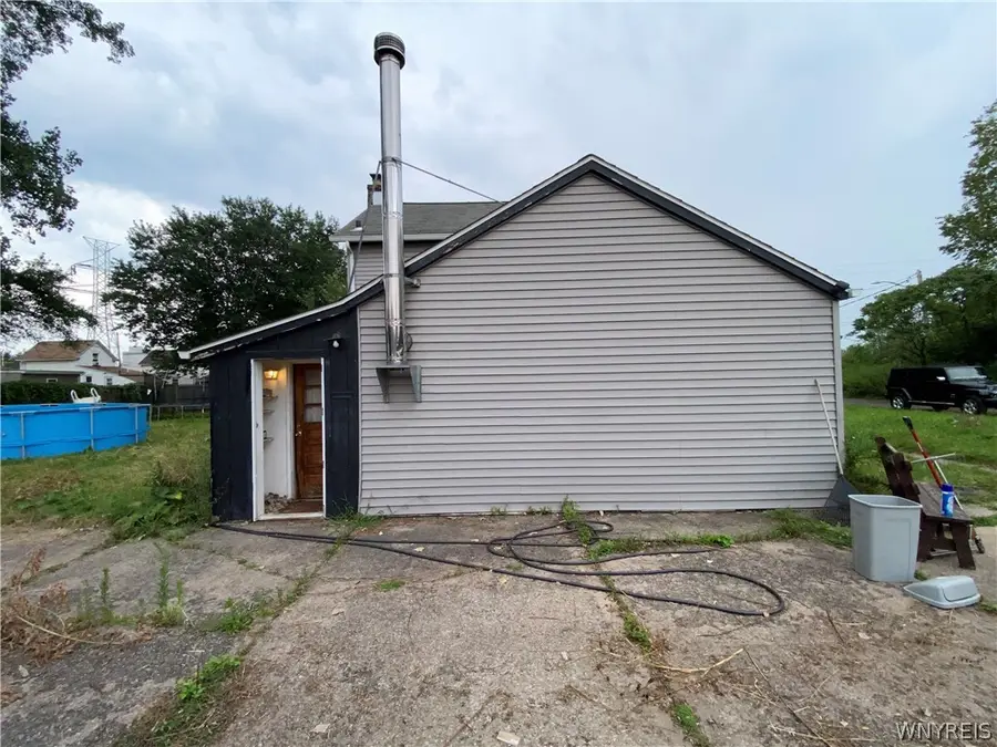 5653 Granby Avenue, Niagara Falls, NY 14304 - #3