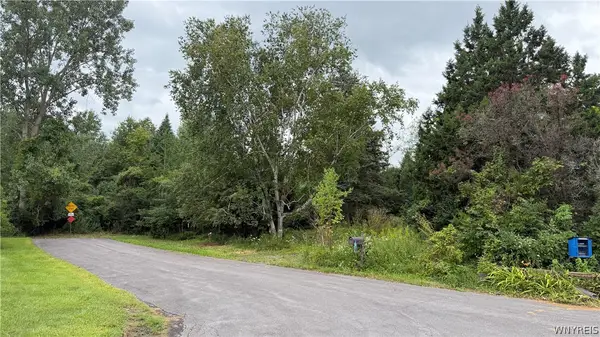 400 Glengrove Road, Youngstown, NY 14174