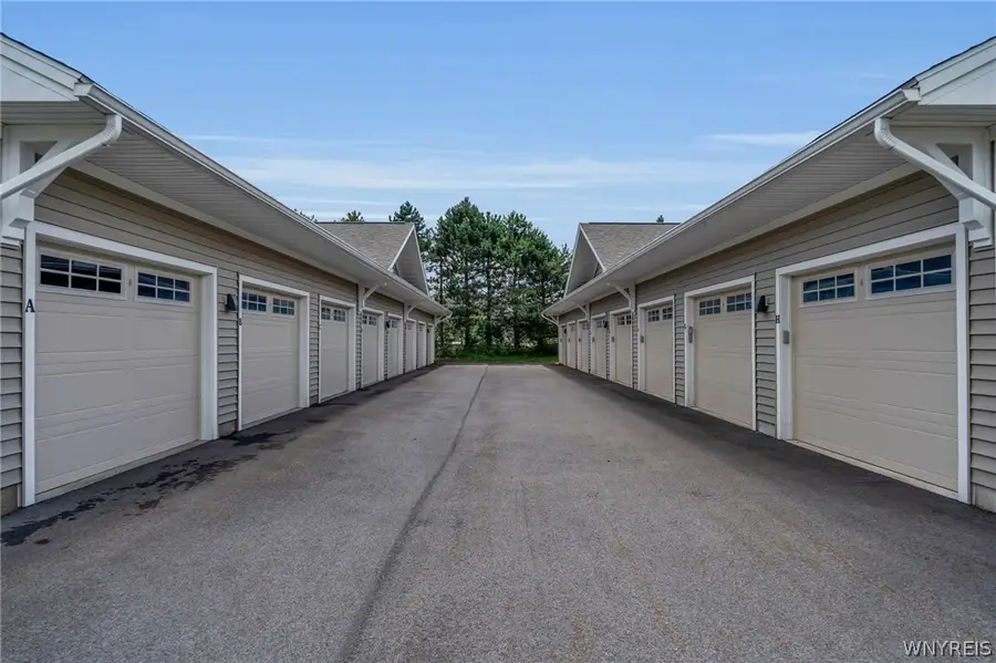 293 Northill Dr E Drive #E, Buffalo, NY 14221 - #3