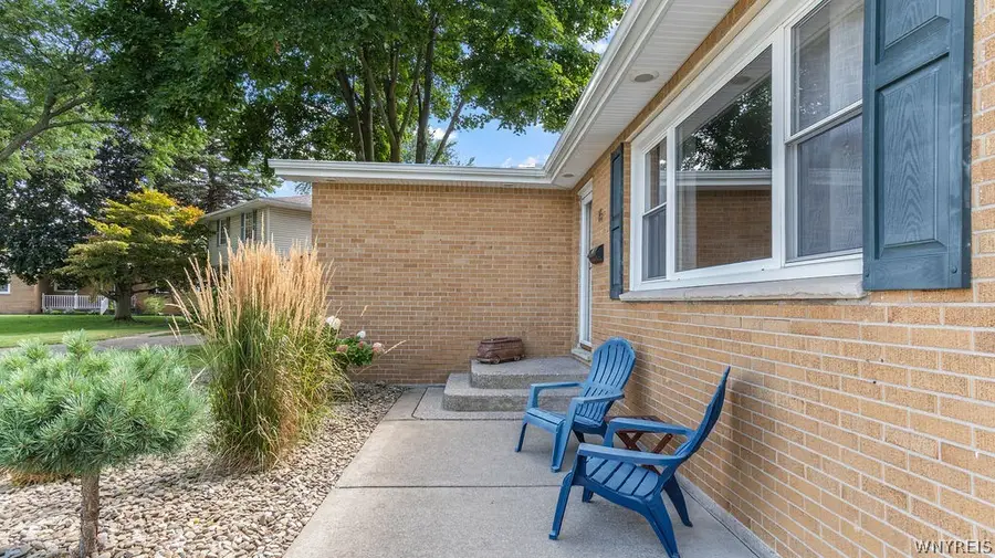 16 Niagara Circle, North Tonawanda, NY 14120 - #3