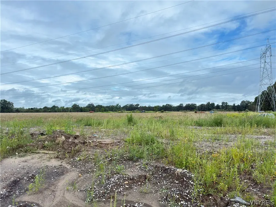 Fisk Road N, Lockport, NY 14094 - #3