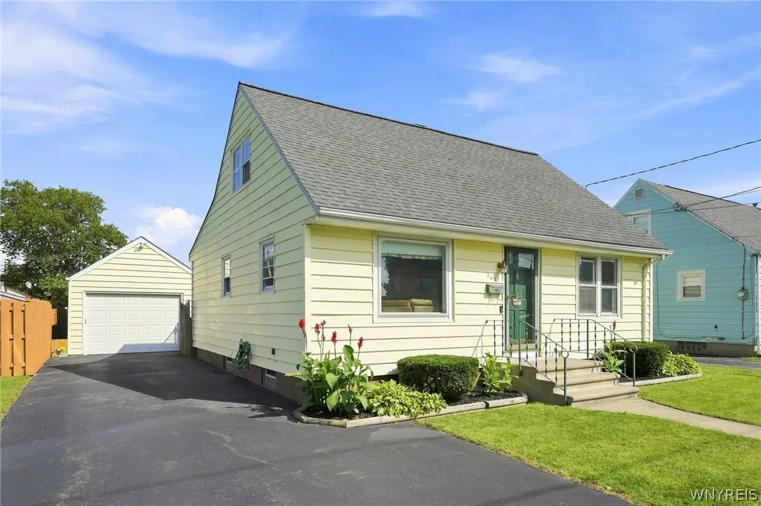263 68th Street, Niagara Falls, NY 14304 - #1